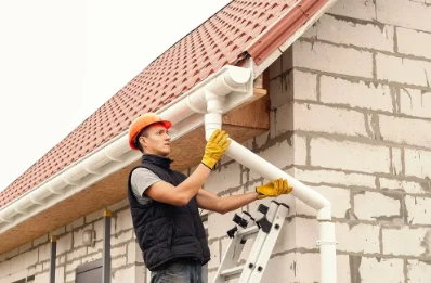 Pose et remplacement de gouttières à Hommarting