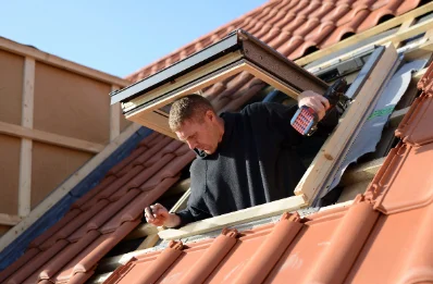 Pose de fenêtres de toit Velux à Hommarting